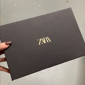 Zara shoe box